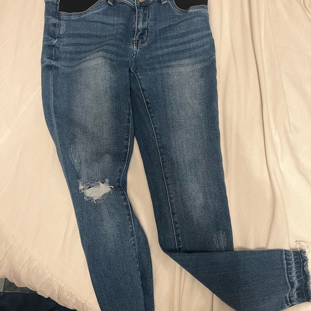 KanCan Dark Blue Skinny Jeans with Knee Distress